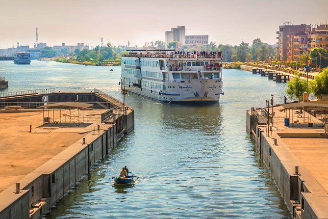 4-Day 3-Night Nile Cruise from Aswan to Luxor With Balloon and Abu Simbel - Your guide can make or break the experience