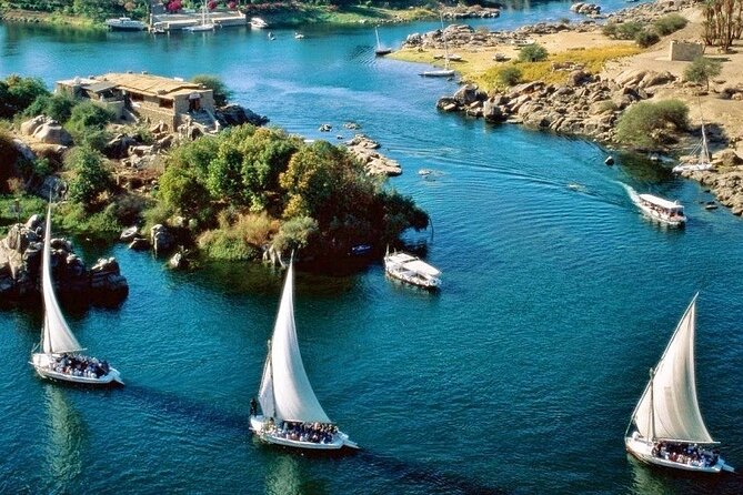 4-Day 3-Night Nile Cruise from Aswan to Luxor&Abu Simbel+Balloon - Onboard life: 5-star cabins, full-board meals, and the small things that cost extra