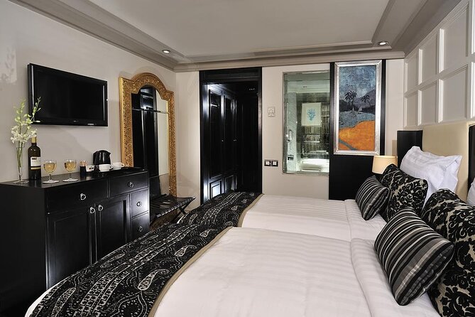 4-Day Nile Cruise Aswan and Luxor Hot Air Balloon with Abu Simbel - Cruise reality check: ships, cabins, and staff energy