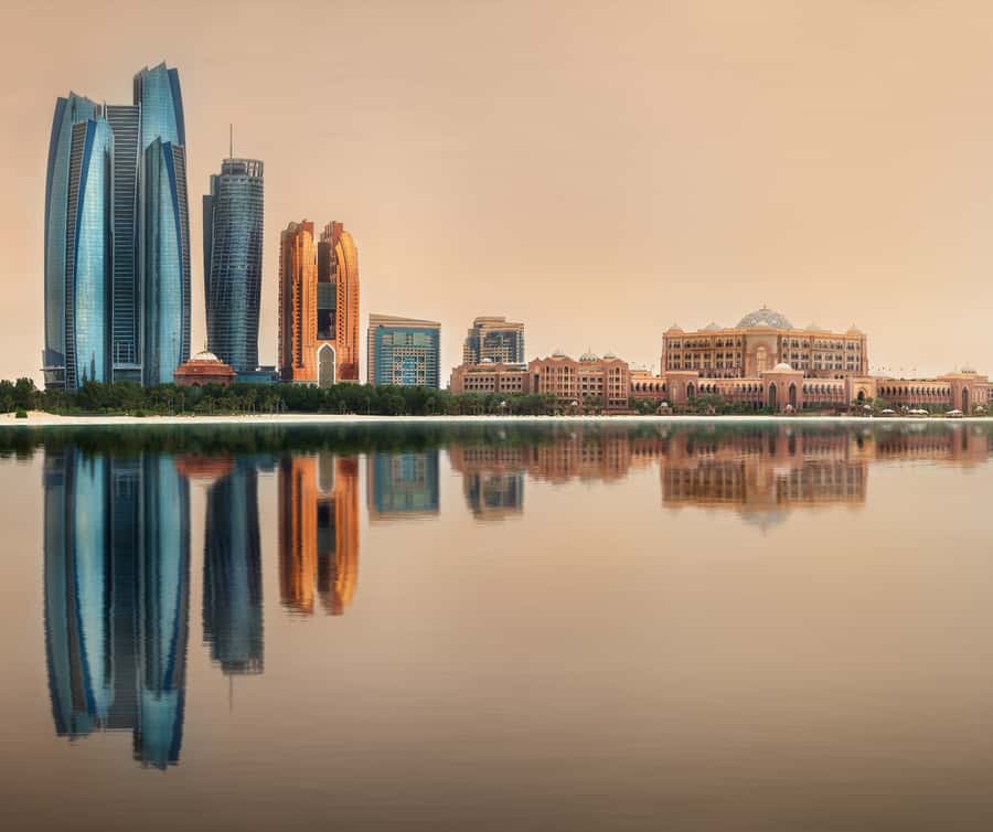 Abu Dhabi City Essentials: Half-Day Tour - Getting Picked Up and Staying Comfortable on the Corniche Drive