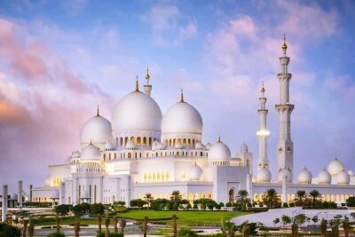 Abu Dhabi City Tour in 4x4 Private Vehicle, Dubai Pickup Option - Your private 4WD and driver-guide: what comfort buys you