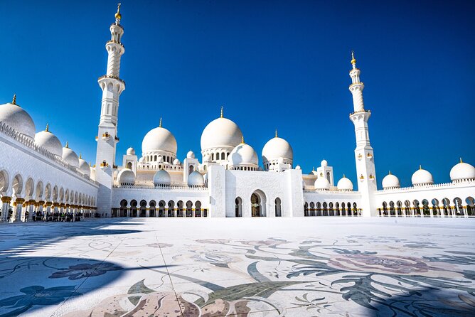 Abu Dhabi City Tour in 4x4 Private Vehicle, Dubai Pickup Option - Dates Market: the quick stop that actually makes sense