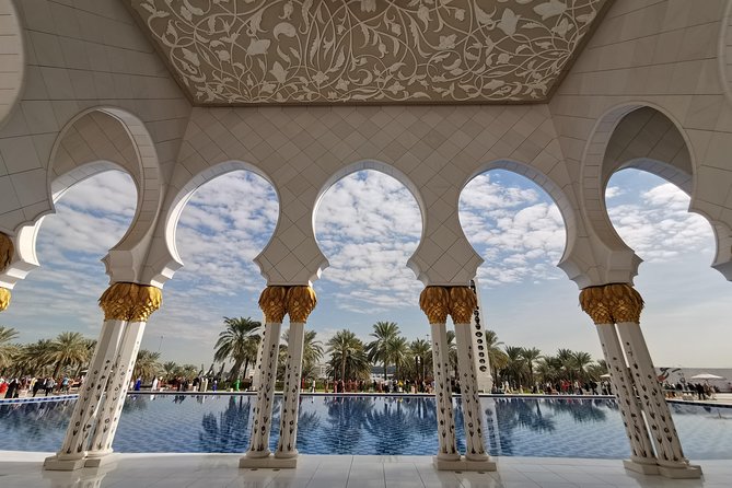 Abu Dhabi City Tour Including Ferrari World Tickets from Dubai - Who this tour is best for
