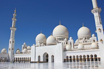 Abu Dhabi City Tour with Qasr al Watan With Free Shuttle Transfer - Ferrari World Yas Island: Worth It for Photos, Not for Full Park Time