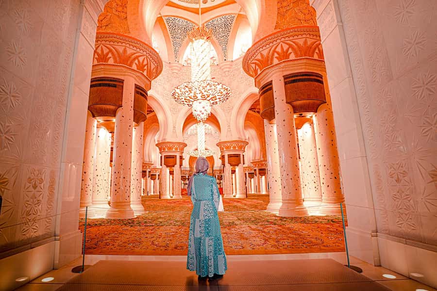 Abu Dhabi: City Tour with Sheikh Zayed Grand Mosque and More - Why This Abu Dhabi City Tour Works for First-Timers