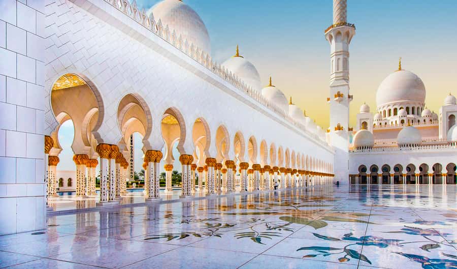 Abu Dhabi: City Tour with Sheikh Zayed Grand Mosque and More - Guides: Why the Human Touch Makes the Difference