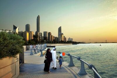 Abu Dhabi Day Tour From Dubai with Sheikh Zayed Grand Mosque - Sheikh Zayed Grand Mosque: Your Main Event