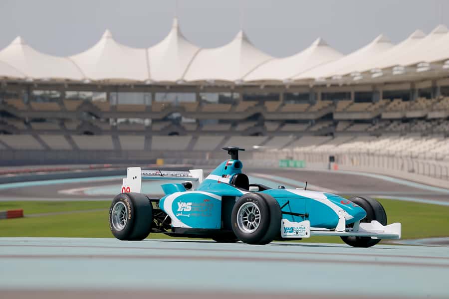 Abu Dhabi: Formula Yas 3000 Driving Experience - Pre-laps in a Renault: learning the racing line the smart way