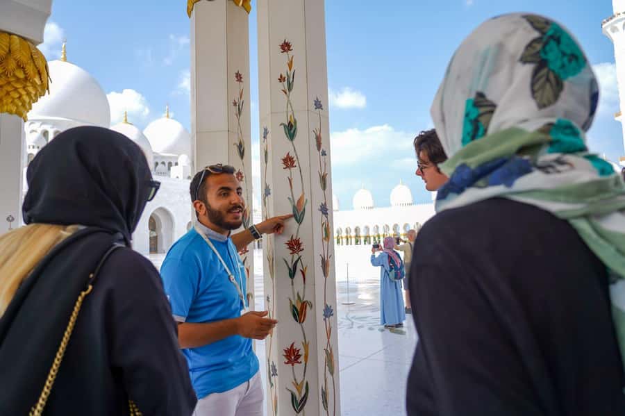 Abu Dhabi: Guided Walking Tour at Sheikh Zayed Grand Mosque - Key Highlights That Make This Tour Worth Your Time