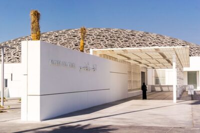 Abu Dhabi: Half-Day Guided City Tour - Sheikh Zayed Grand Mosque: How to See the Carpet, Chandelier, and Courtyards