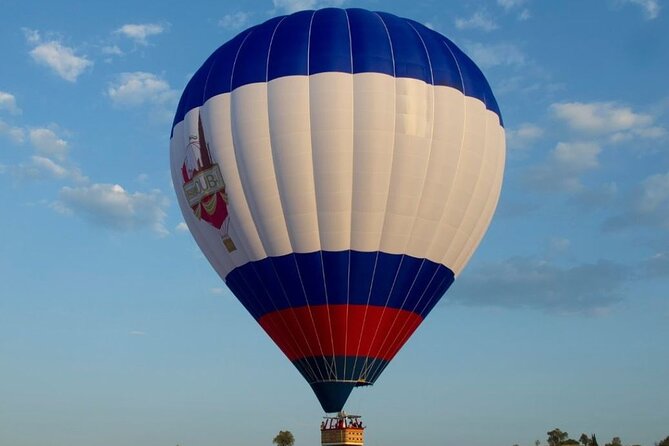 Adventure Hot Air Balloon with Buffet Breakfast & Falcon Show - Seeing the desert as a system, not a backdrop