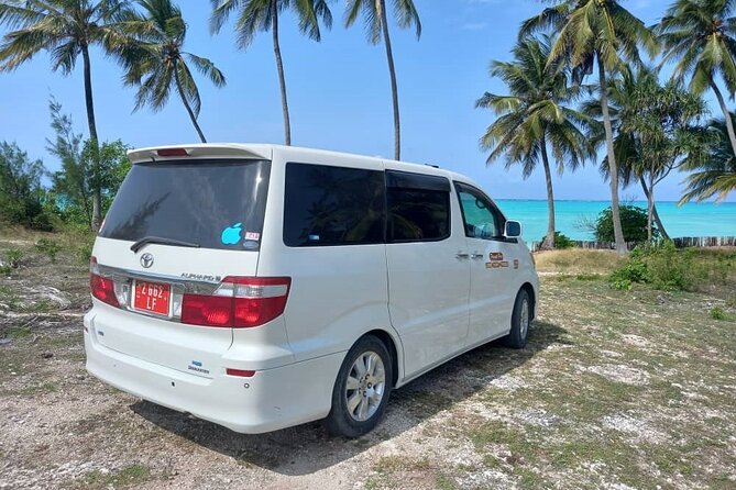 Affordable and Reliable Taxi Services in Zanzibar Island - Getting picked up: name placards, signs, and clear exits