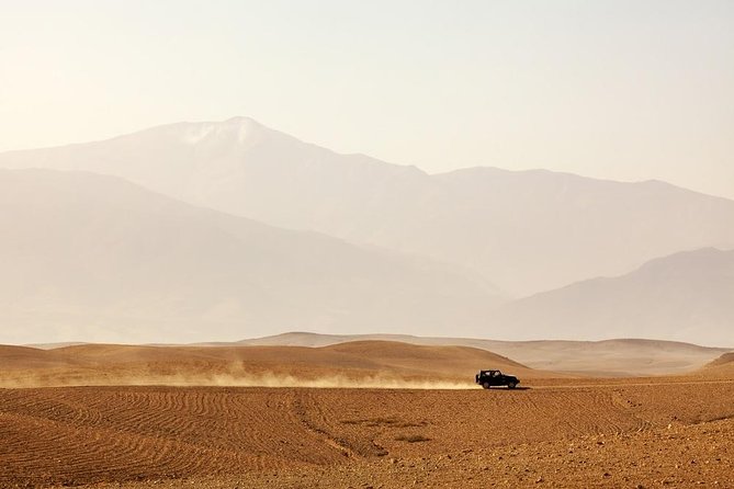 Agafay Desert & Berber villages & Atlas Mountains, Full Day Trip From Marrakech - Souks and market days: Tahnaout, Amizmiz, and Asni
