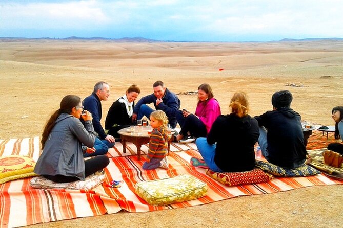 Agafay Desert Sunset, Camel Ride and Dinner from Marrakech - Dinner under the stars: what’s likely on the table (and what to watch)