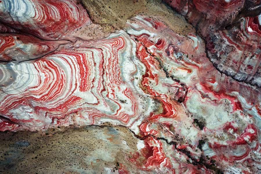 Baku: Candy Mountain, Pink Lake, Besh Barmag Dag and Mosque - Candy Cane Mountains: Red-and-White Stripes and the Best Photo Stretch