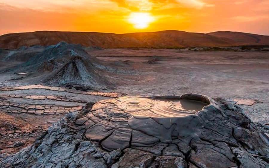 Baku: Gobustan Absheron Tour Entry Tickets included - Mud Volcanoes by 4x4: The Most Fun Part (And Dust Is Real)