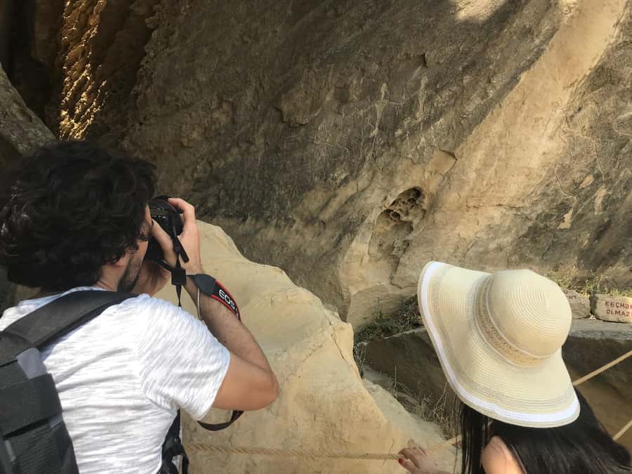 Baku: Gobustan, Volcanoes, Fire Temple and Yanardag Day Trip - Mud Volcanoes on Absheron: When the Ground Looks Alive