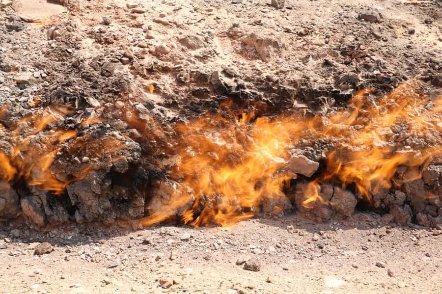 Baku: Gobustan, Volcanoes, Fire Temple and Yanardag Day Trip - Ateshgah (Fire Temple): Zoroastrianism Beyond the Textbook