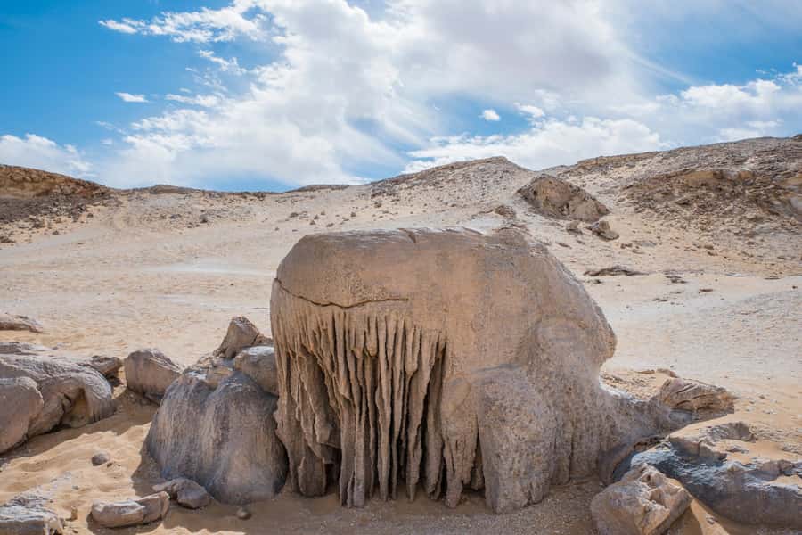 Cairo: 2-Day Bahariya Oasis Camp and Desert Tour - English Mountain and Bawiti: the WWI story and the salt-lake ending