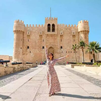 Cairo: Archeological Day-Trip to Alexandria - Kom el Shoqafa Catacombs: underground art and a real sense of discovery