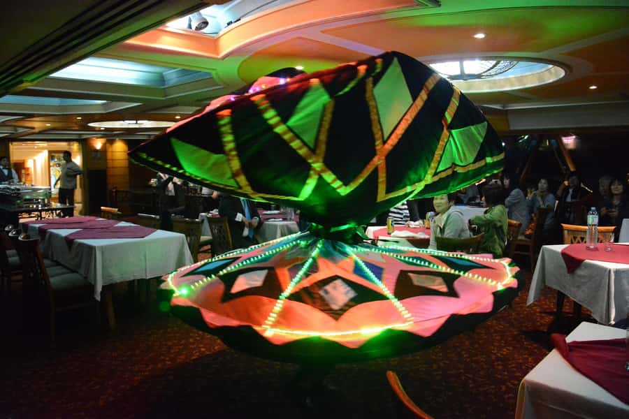 Cairo: Dinner Cruise on the Nile River - Why a Cairo Nile Dinner Cruise Works for a Night Out