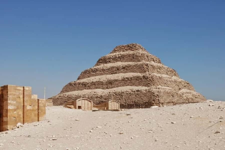 Cairo: Memphis, Sakkara and Dahshur Pyramids Day Tour - Sakkara Step Pyramid: Your First Big Pyramid Moment