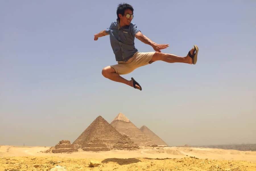 Cairo: Private Pyramids, Museum & Bazaar Tour with Lunch - Key takeaways before you go