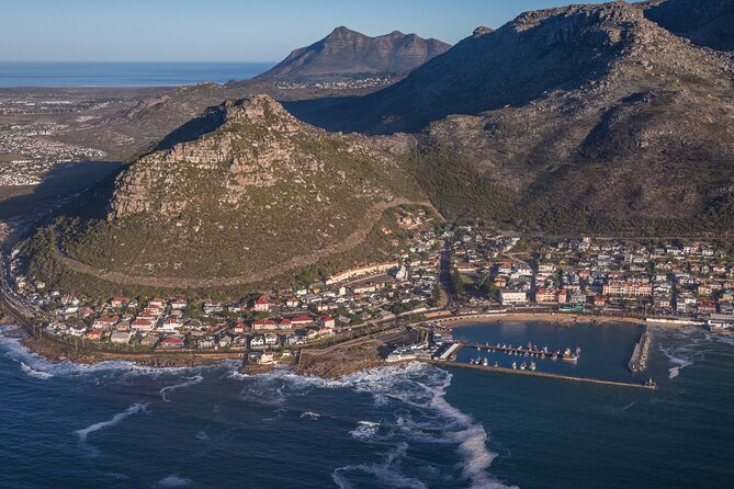 Cape Town: 25min Helicopter Flight with Complimentary Boat Cruise - Return to Cape Town: Hout Bay, vineyards, and a final Table Mountain look