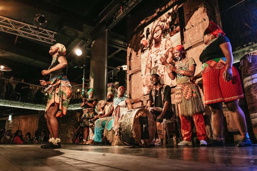Cape Town: African Dinner, Drumming Experience with Transfer - Djembe drumming at 6:30 PM: how the night really starts