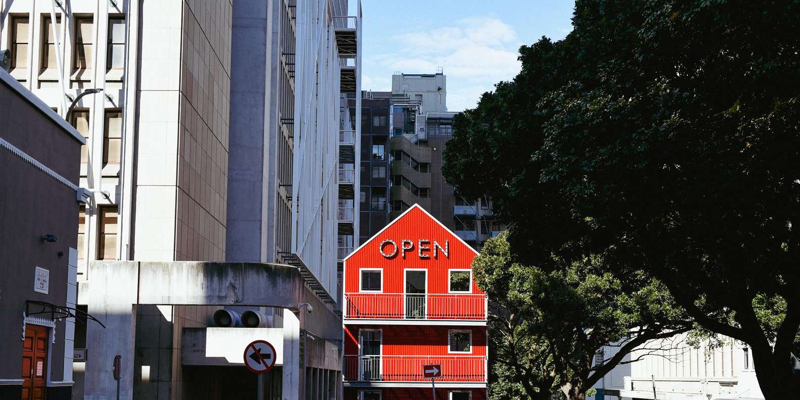 Cape Town: Art, Culture & History Walking Tour - How the stops add up: the city’s art-and-identity theme