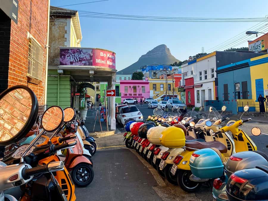 Cape Town: Art, Culture & History Walking Tour - Wale Street and Long Street: Victorian buildings with modern street energy