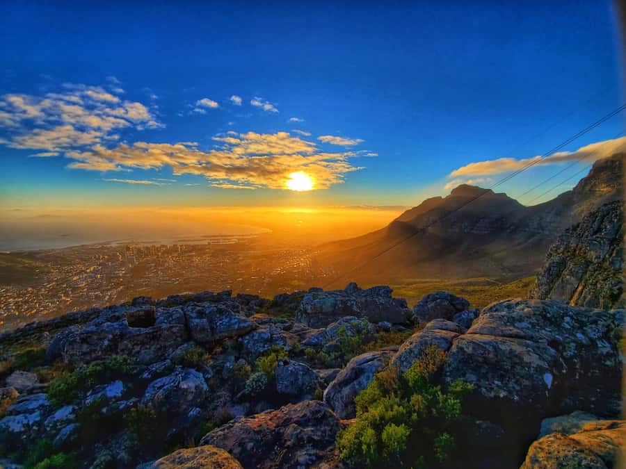 Cape Town: Lion's Head Sunrise or Sunset Guided Hike - Why Lion’s Head hits so hard at sunrise or sunset