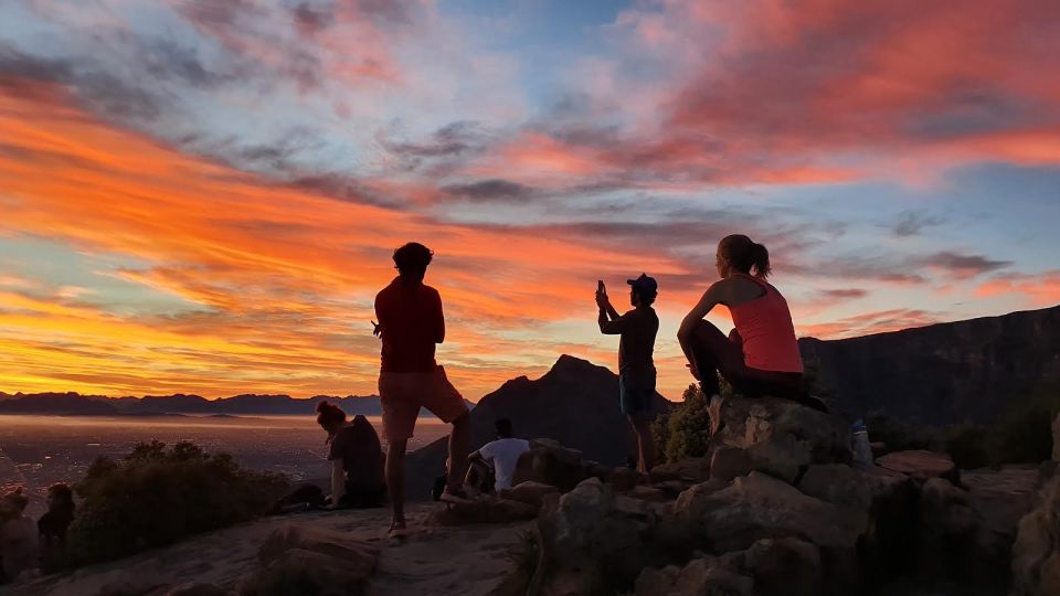 Cape Town: Lion's Head Sunrise or Sunset Hike - Practical gear: what to pack so the climb feels manageable