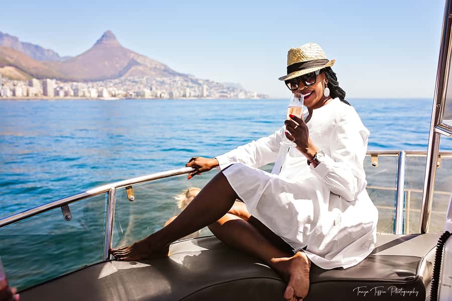Cape Town: Sunset Champagne Cruise - Champagne on the water: how the wine fits the experience