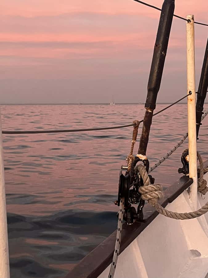 Cape Town: Sunset Cruise from V&A Waterfront with Bubbly - Who should book this sunset sail