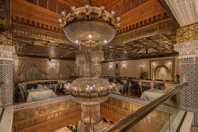 Casablanca City Night Tour and Traditional Moroccan Dinner - Pickup, Vehicle Comfort, and a Small Group That Actually Feels Manageable