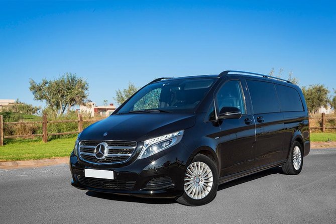 Casablanca Mohamed V Airport to Hotels Private Arrival transfer - Luggage limits: how to avoid trouble at the curb