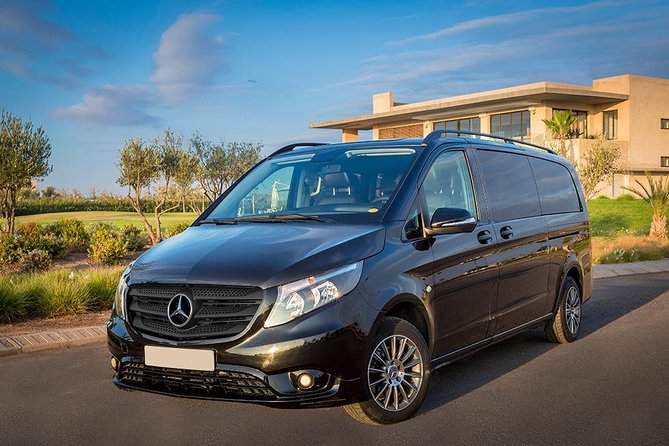 Casablanca Mohamed V Airport to Hotels Private Arrival transfer - Finding your driver at Casablanca Mohamed V Airport exit