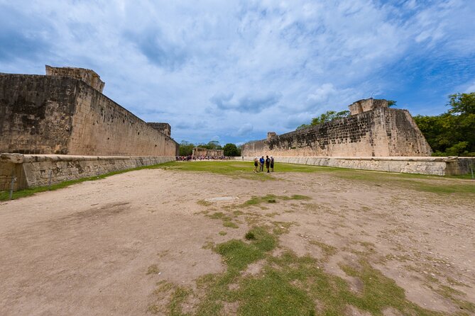 Chichén Itzá Ancestral Tour from Cancún with Cenote - Lunch and drinks: what’s included depends on your package