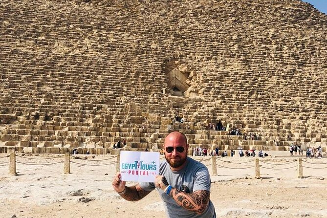 Day Tour to Giza Pyramids Complex, Egyptian Museum & Bazaar - From hotel pickup to Giza Necropolis: smooth start, real monument time