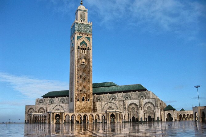 Day Trip To Casablanca from Marrakech - Lunch time in Casablanca: 50 minutes to eat and reset