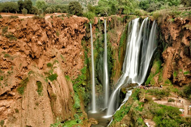 Day Trip to Ouzoud Waterfalls with Guide and Boat Trip - The 20-minute boat ride: getting close without losing the schedule