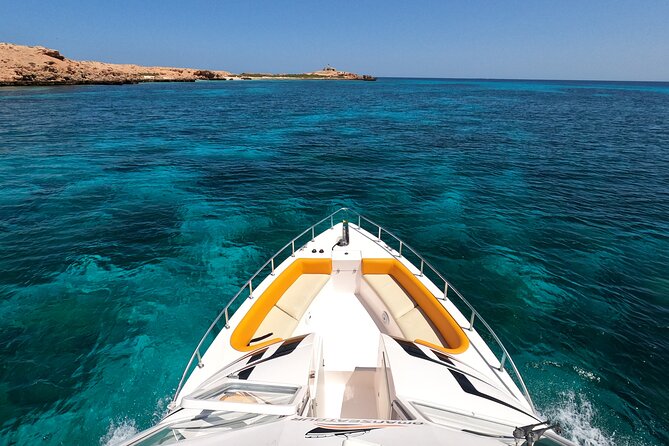 Daymaniyat Islands Snorkeling Sharing Trip - Beach time depends on the calendar (plan around this)