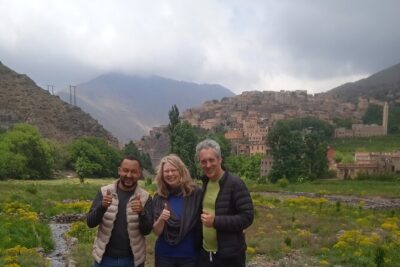 De Marrakech: Visite des montagnes de l'Atlas avec un guide - Imlil valley: where the scenery turns from views to daily life