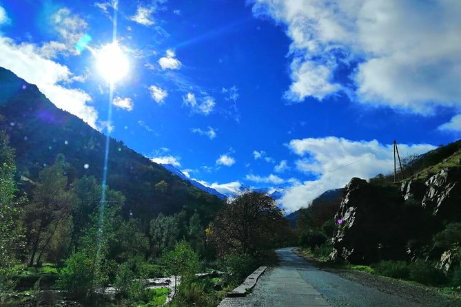 Desert Agafay & Atlas Mountains, Valleys & Waterfalls Tour from Marrakech - Imlil waterfall approach: what to expect on the hike