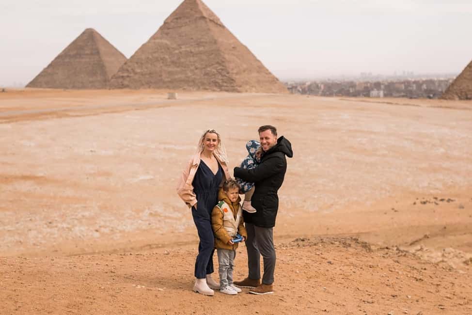 Discover Cairo: Pyramids, Museum & Sphinx Tour from Hurghada - Guides, photographers, and how the day stays organized
