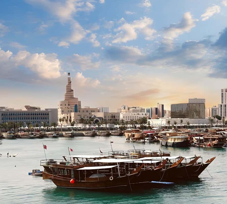 Doha: Cultural Dhow Harbor Cruise with Optional Tea & Dinner - Dinner on board vs. no dinner: choosing your right fit