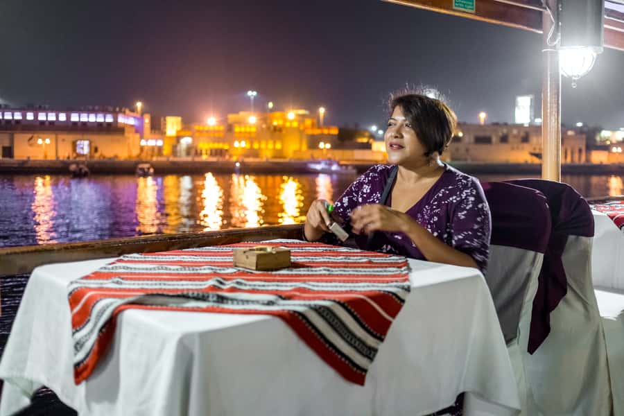 Dubai: 2-Hour Evening Dhow Cruise and Dinner - Cruising Dubai’s waterways: Creek, Canal, or Marina at night