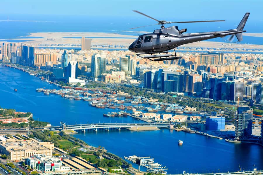 Dubai: 22-Minute Helicopter Flight - Burj Khalifa from above: the city’s height lesson