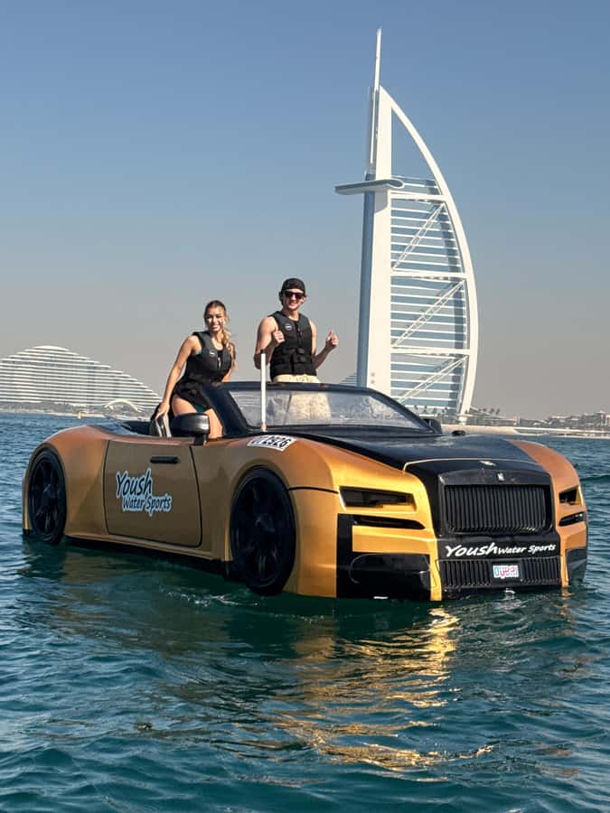 Dubai: 30-Minute Jet Car Tour of Burj Al Arab with Ice Cream - Who should book this jet car tour near Burj Al Arab